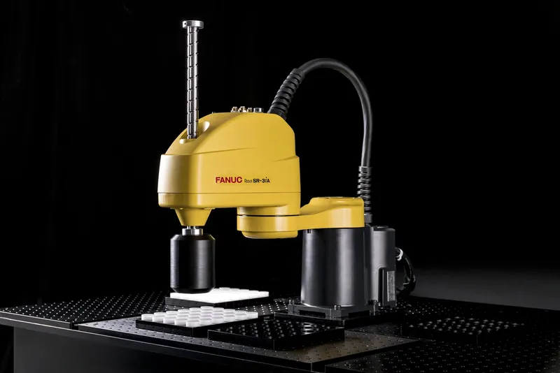 FANUC SR-3iA — view 3